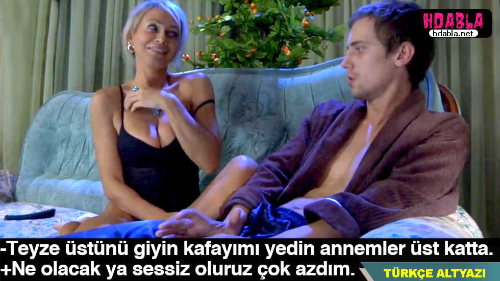 Arsız teyzem gece yarısı yarı çıplak yanıma geldi hd ensest